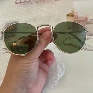 NWT Round Frame Ray-Bans
